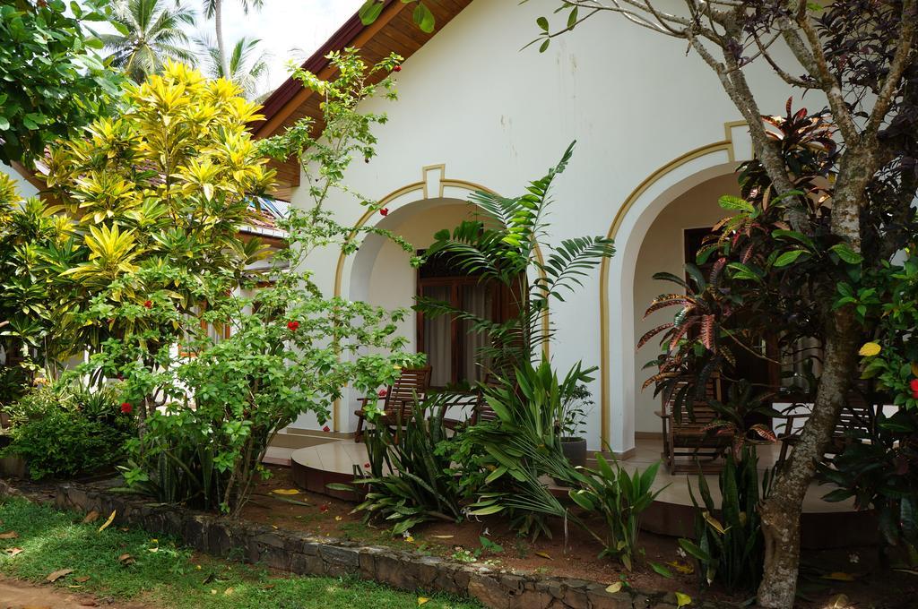 Tandem Guesthouse Hikkaduwa Exterior foto